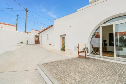 Moradia T4 para Venda em Vale (São Cosme), Telhado e Portela
