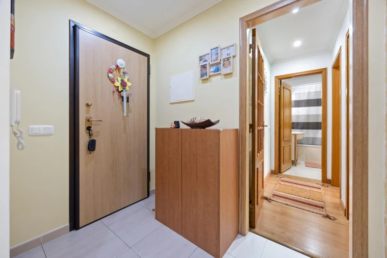 Apartamento T2 para Venda em Corroios Foto 5