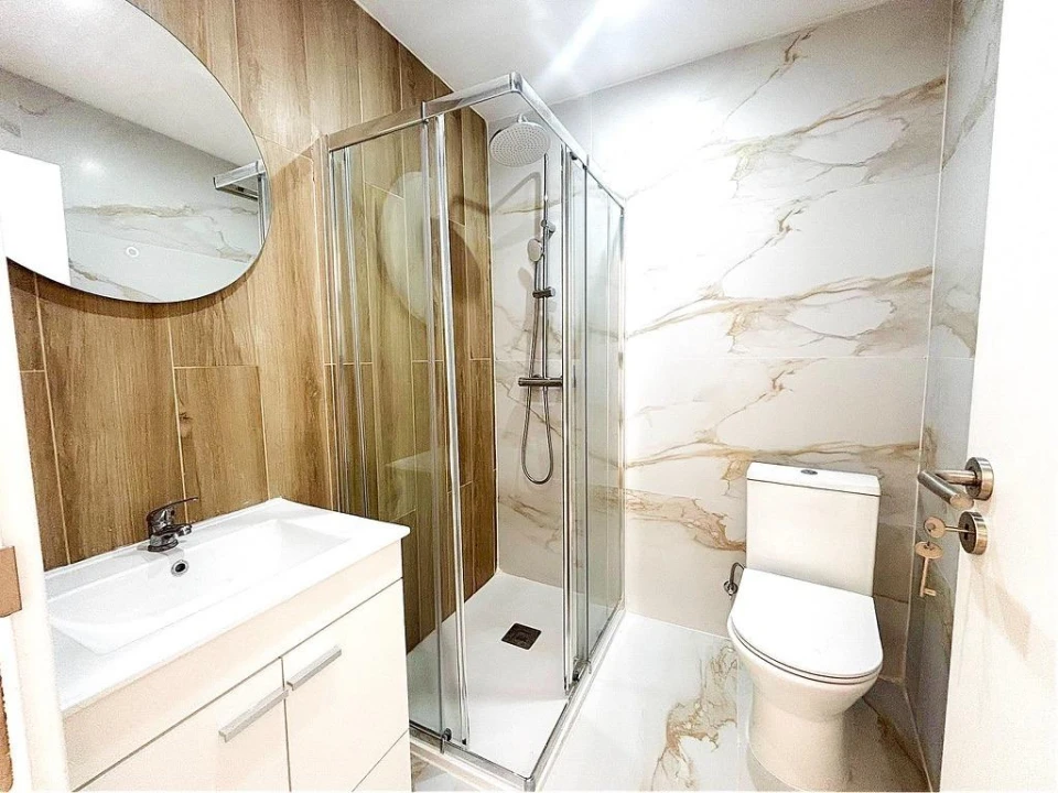Apartamento T2 para Venda em Póvoa de Santa Iria e Forte da Casa Foto 11