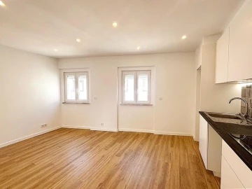 Apartamento T2 para Venda em Póvoa de Santa Iria e Forte da Casa