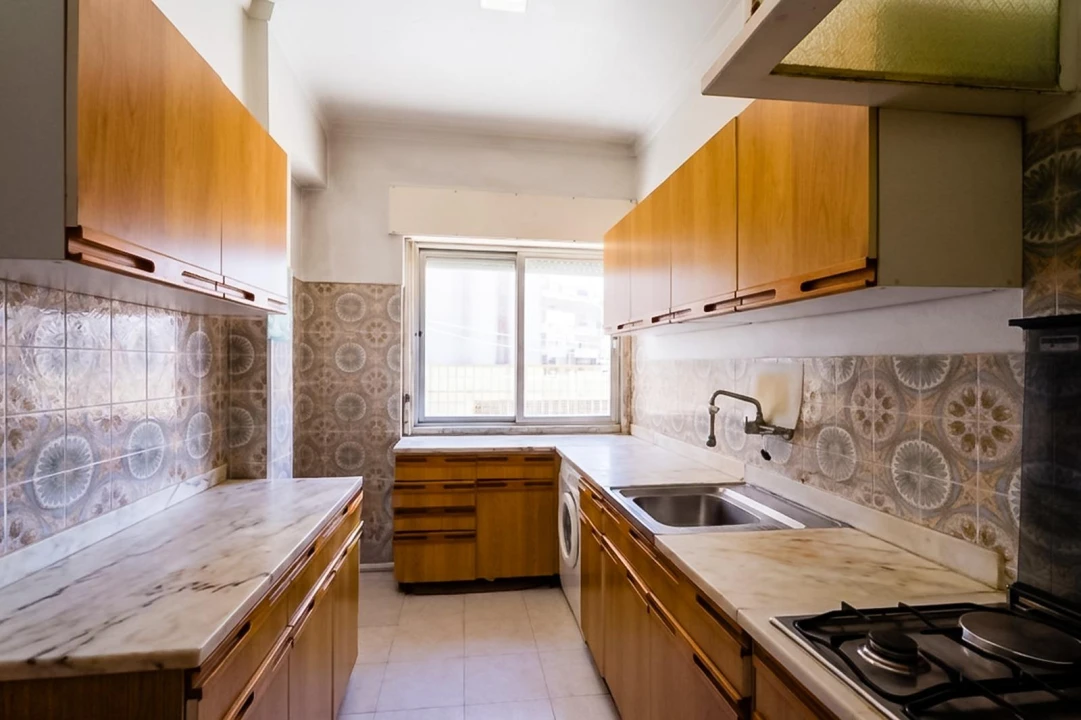 Apartamento T2 para Venda em Agualva e Mira-Sintra Foto 3