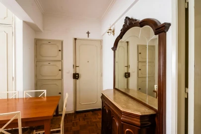 Apartamento T2 para Venda em Agualva e Mira-Sintra