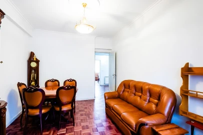 Apartamento T2 para Venda em Agualva e Mira-Sintra
