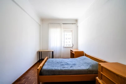 Apartamento T2 para Venda em Agualva e Mira-Sintra
