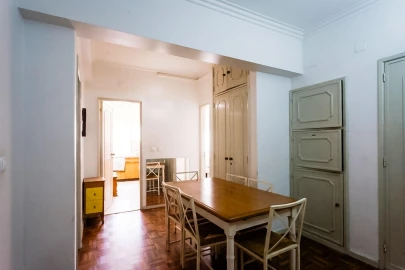 Apartamento T2 para Venda em Agualva e Mira-Sintra