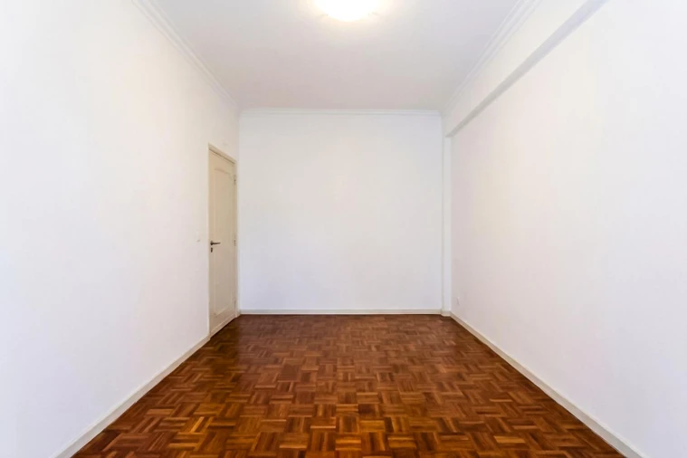 Apartamento T2 para Venda em Agualva e Mira-Sintra Foto 6