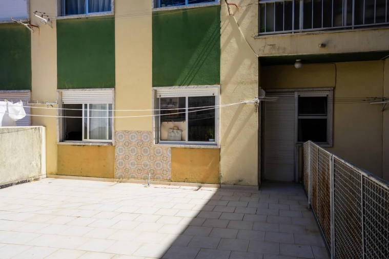 Apartamento T2 para Venda em Agualva e Mira-Sintra Foto 17