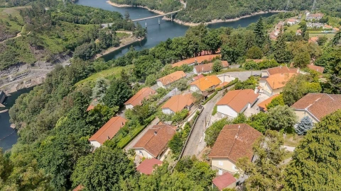 Moradia T3 para Venda em Ferral