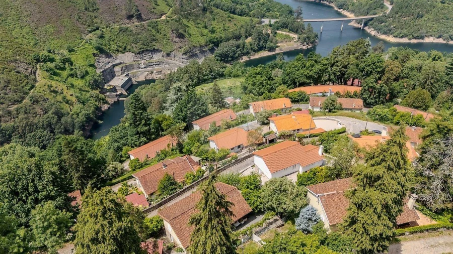 Moradia T3 para Venda em Ferral Foto 2