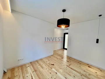 Moradia T2 para Venda em Cedofeita, Santo Ildefonso, Sé, Miragaia, São Nicolau e Vitória