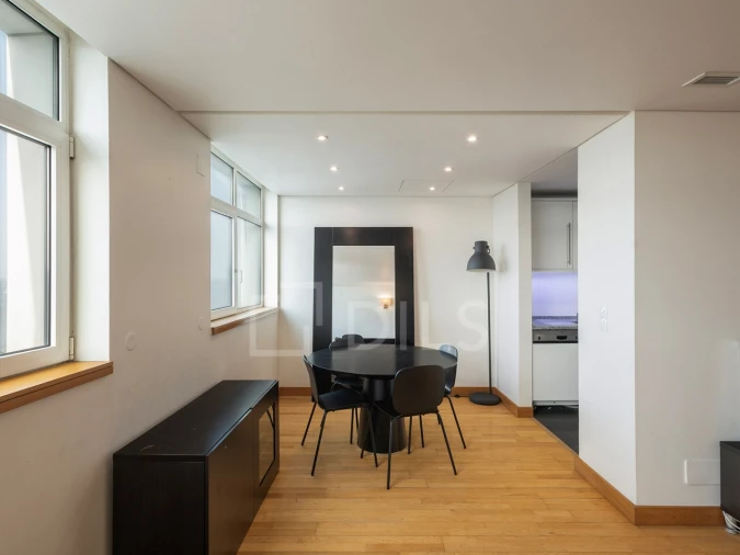 Apartamento T2 para Venda em Parque das Nações Foto 7
