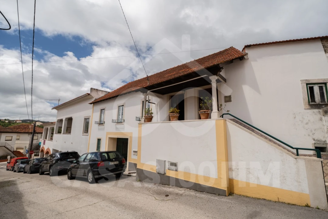 Moradia T3 para Venda em Arrabal Foto 1