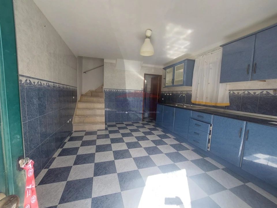 Moradia T1 para Venda em Ciladas Foto 5
