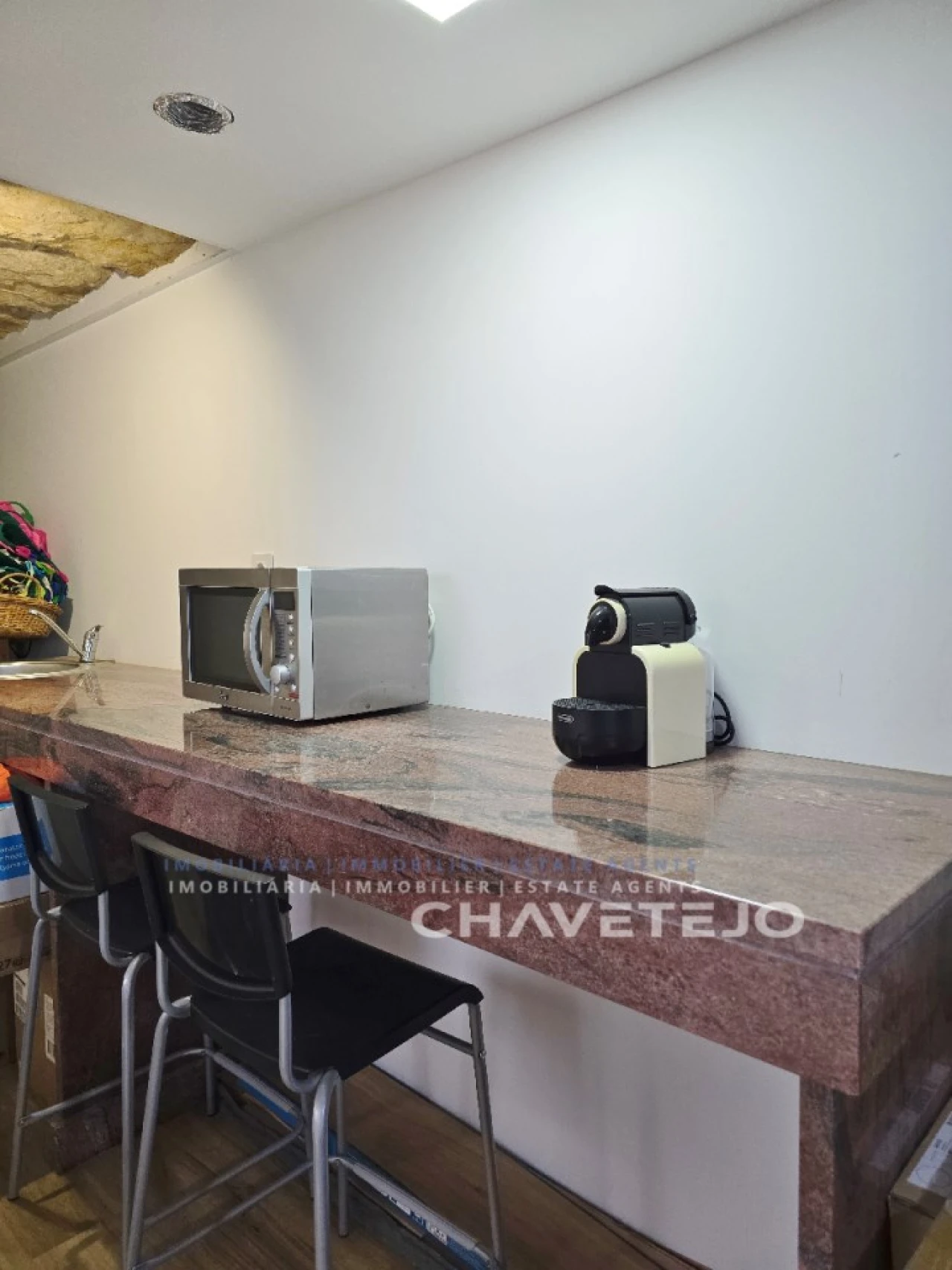 Prédio para Venda em São João Baptista e Santa Maria dos Olivais Foto 38