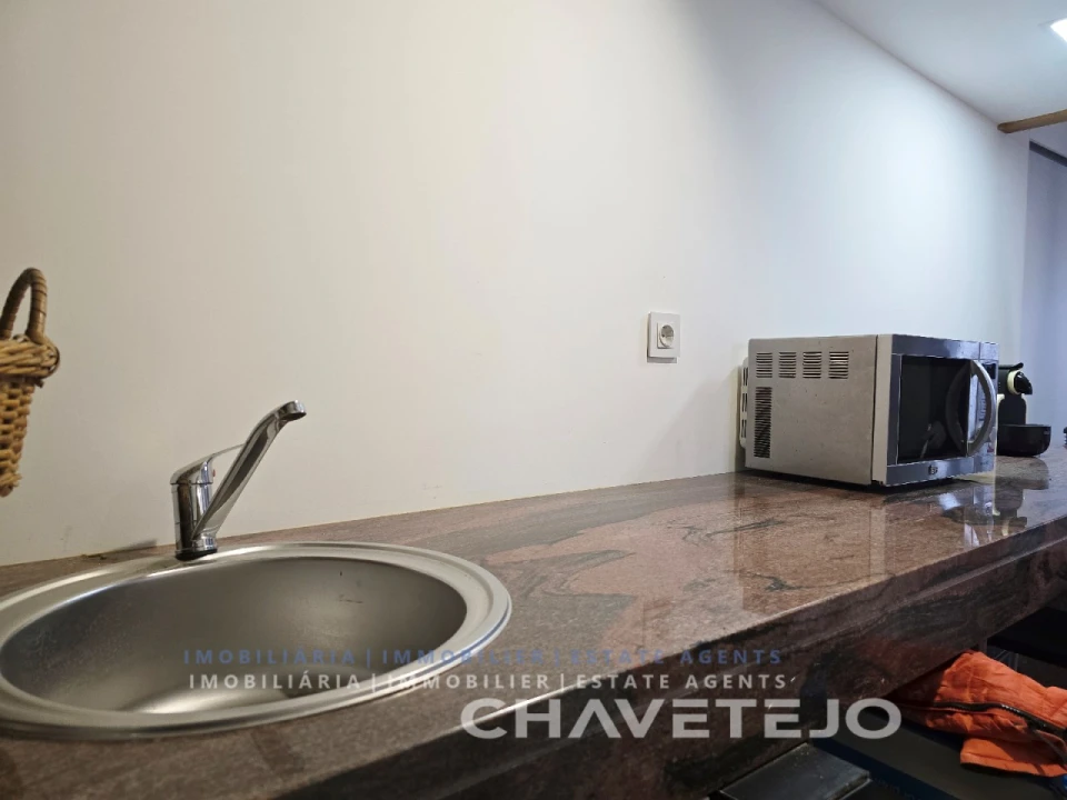 Prédio para Venda em São João Baptista e Santa Maria dos Olivais Foto 37