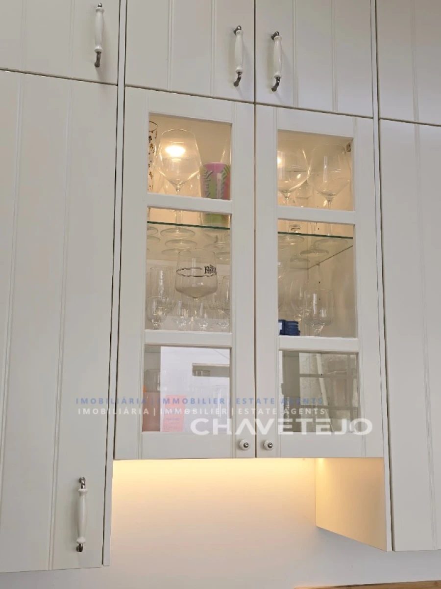 Prédio para Venda em São João Baptista e Santa Maria dos Olivais Foto 20