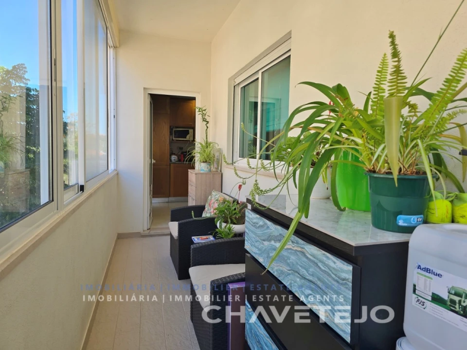 Apartamento T2 para Venda em São João Baptista e Santa Maria dos Olivais Foto 1