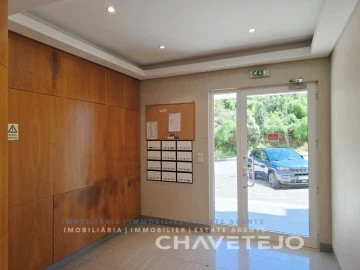 Apartamento T2 para Venda em São João Baptista e Santa Maria dos Olivais