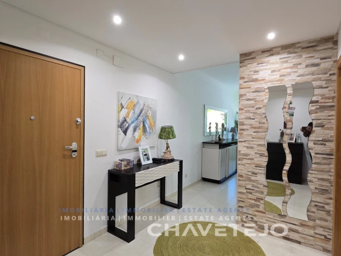 Apartamento T2 para Venda em São João Baptista e Santa Maria dos Olivais Foto 8