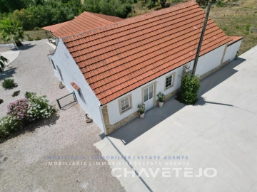 Moradia T3 para Venda em Casais e Alviobeira