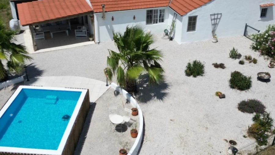 Moradia T3 para Venda em Casais e Alviobeira