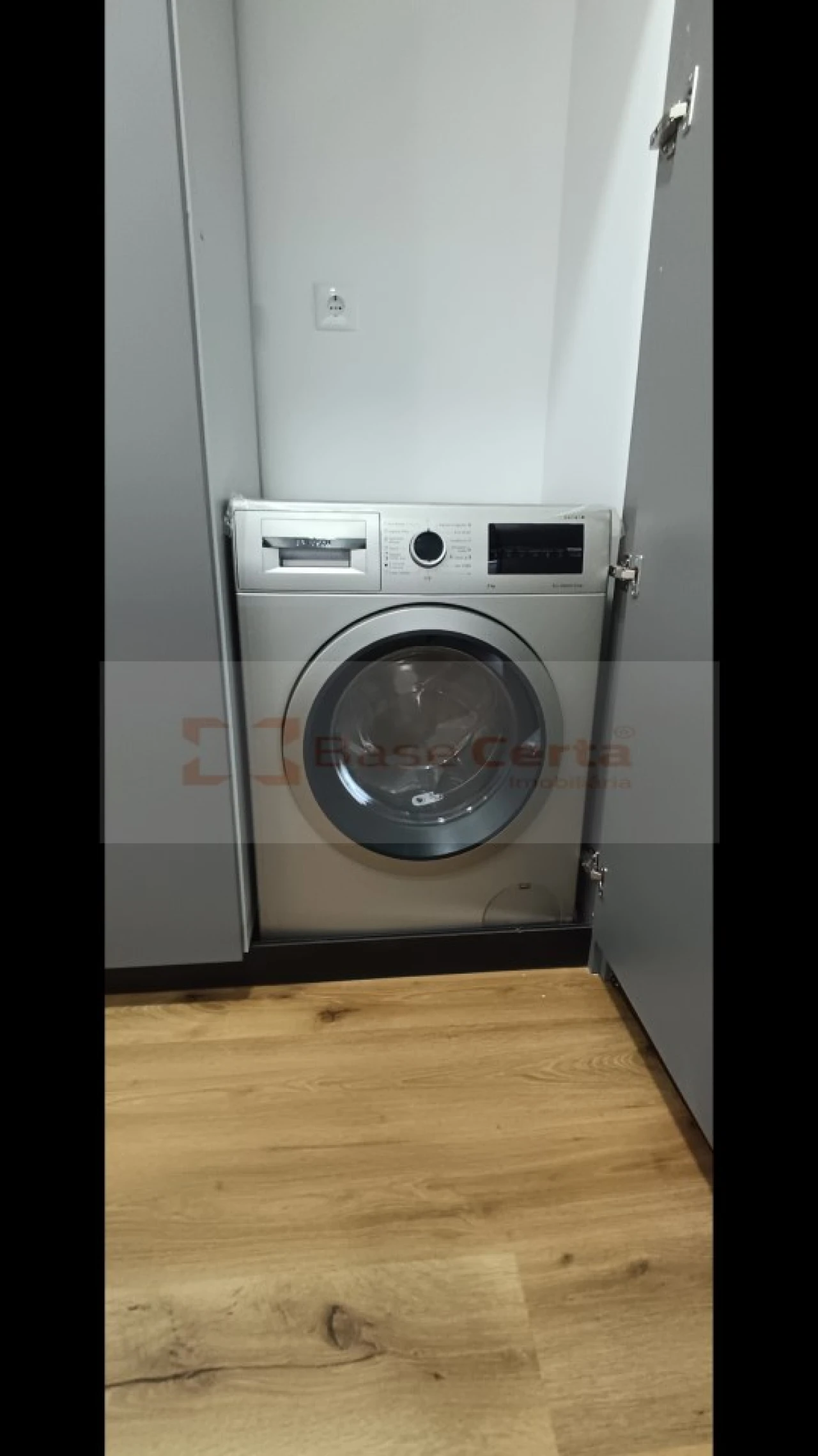 Moradia T5 para Venda em Santa Iria de Azoia, São João da Talha e Bobadela Foto 24