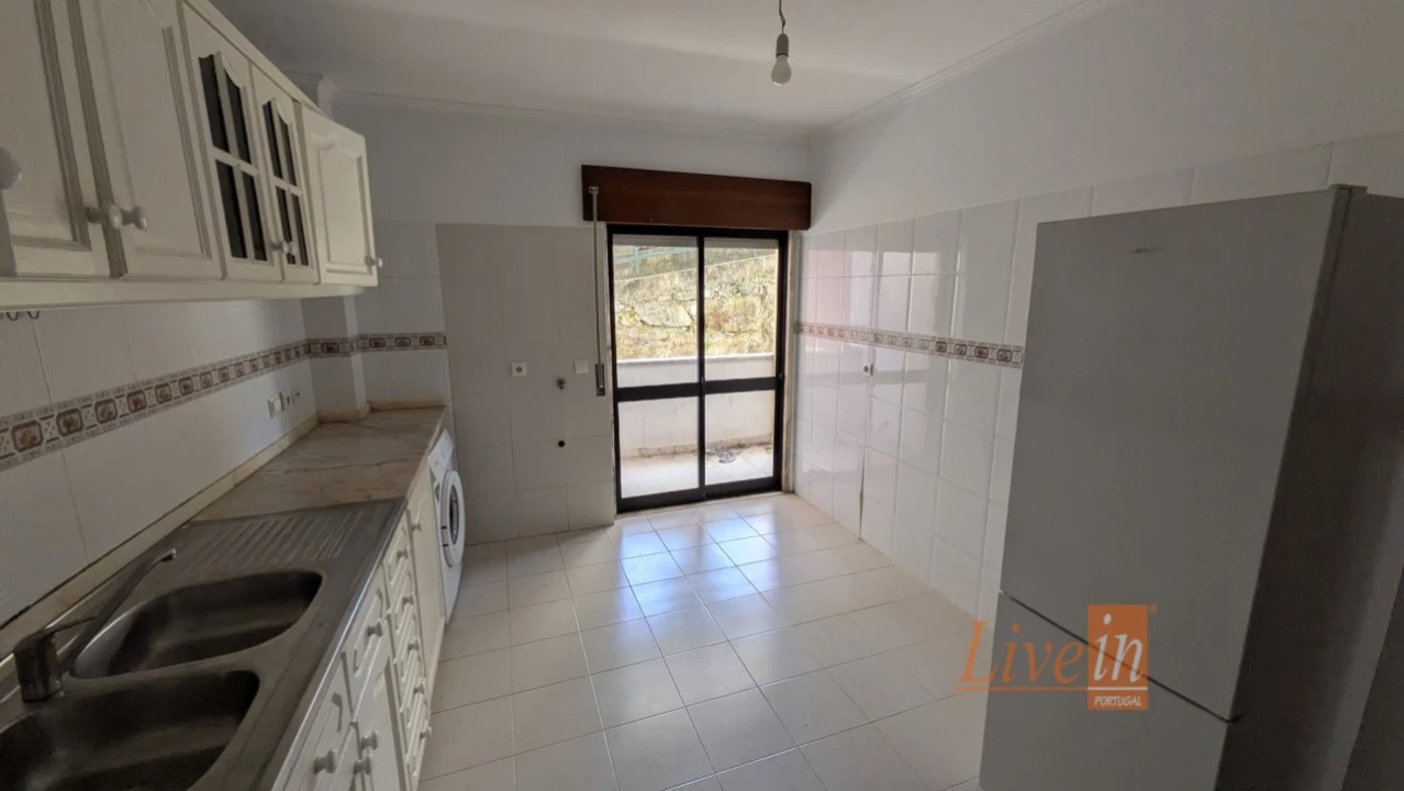 Apartamento T2 para Venda em Algueirão-Mem Martins Foto 4