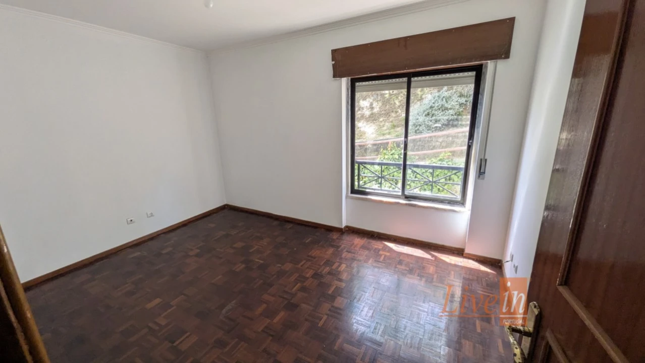 Apartamento T2 para Venda em Algueirão-Mem Martins Foto 12