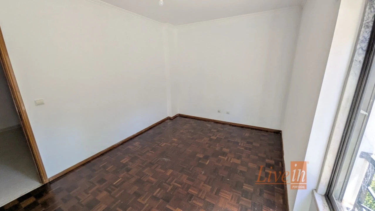 Apartamento T2 para Venda em Algueirão-Mem Martins Foto 13