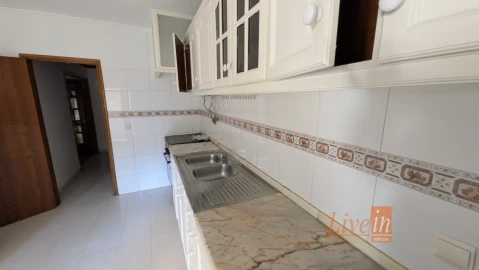Apartamento T2 para Venda em Algueirão-Mem Martins