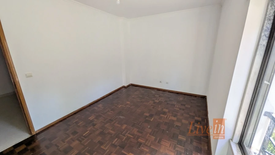 Apartamento T2 para Venda em Algueirão-Mem Martins Foto 13