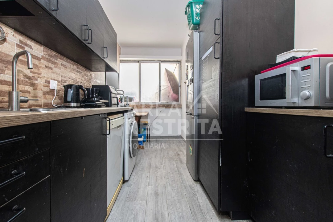 Apartamento T2 para Venda em Penha de França Foto 5