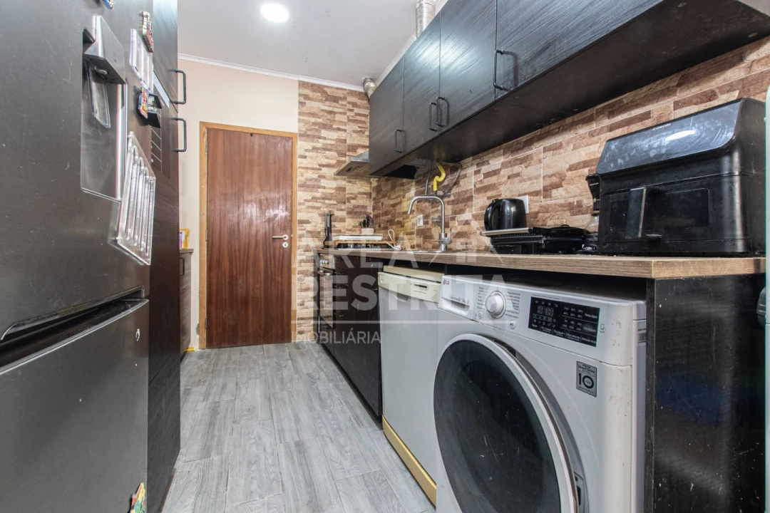 Apartamento T2 para Venda em Penha de França Foto 6