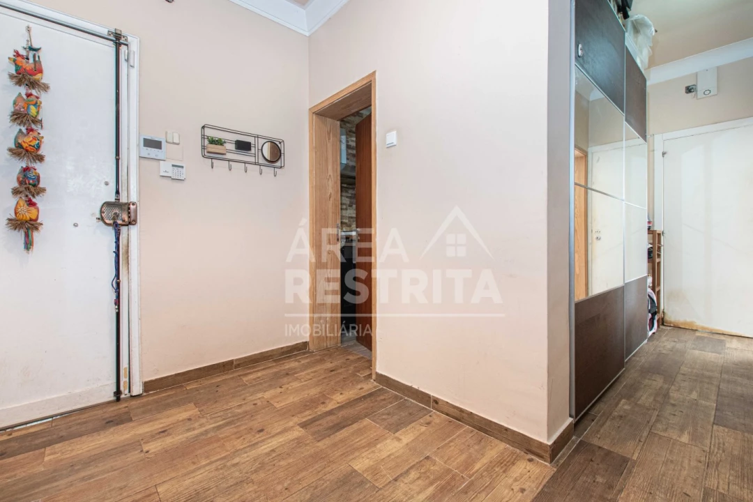 Apartamento T2 para Venda em Penha de França Foto 14