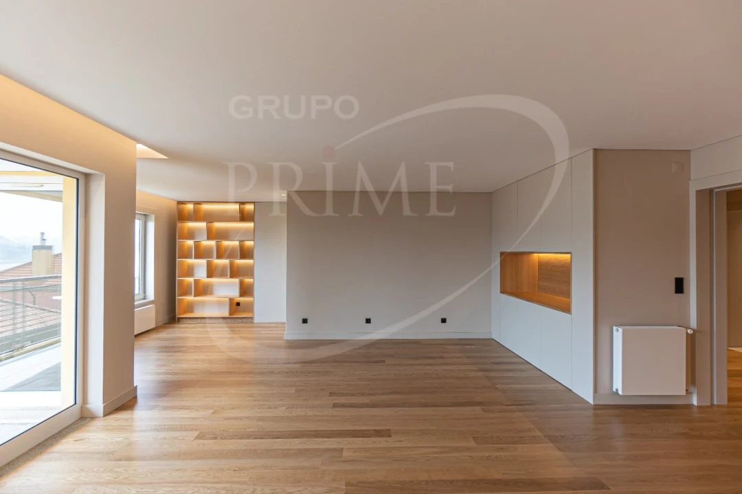 Apartamento T3 para Venda em Lordelo do Ouro e Massarelos Foto 4