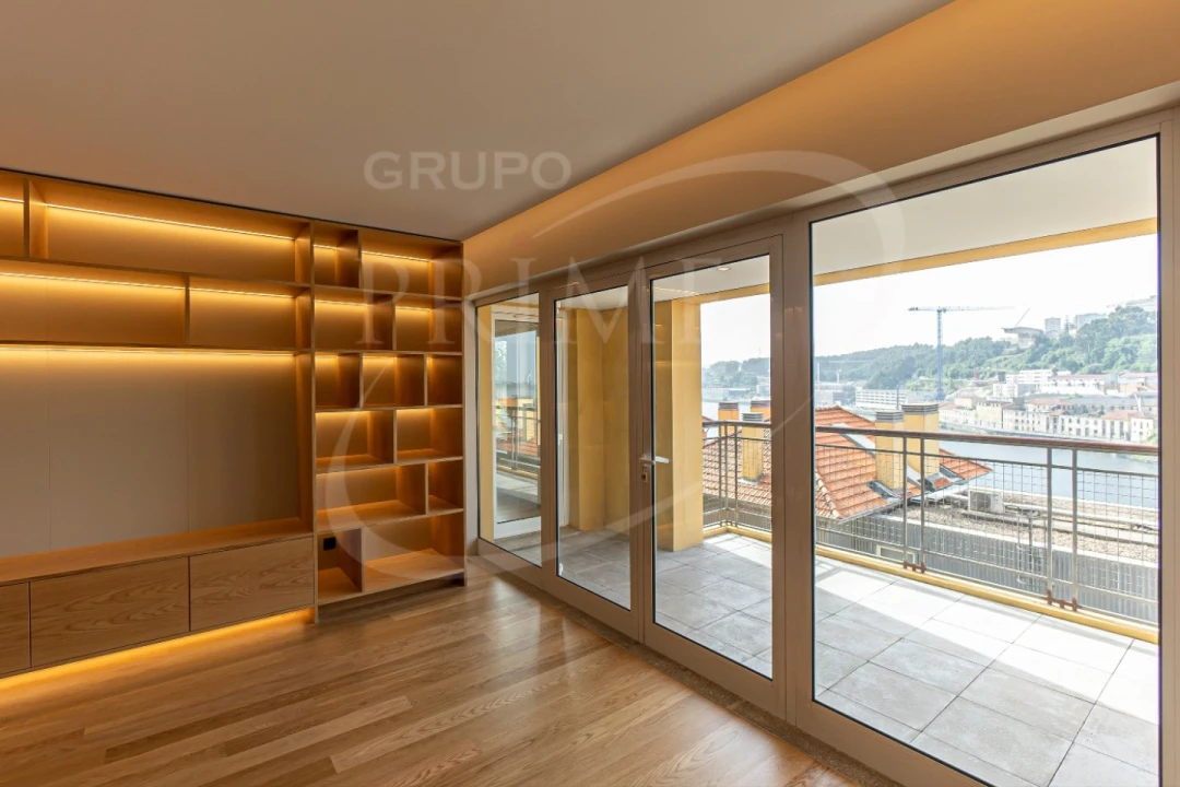 Apartamento T3 para Venda em Lordelo do Ouro e Massarelos Foto 16