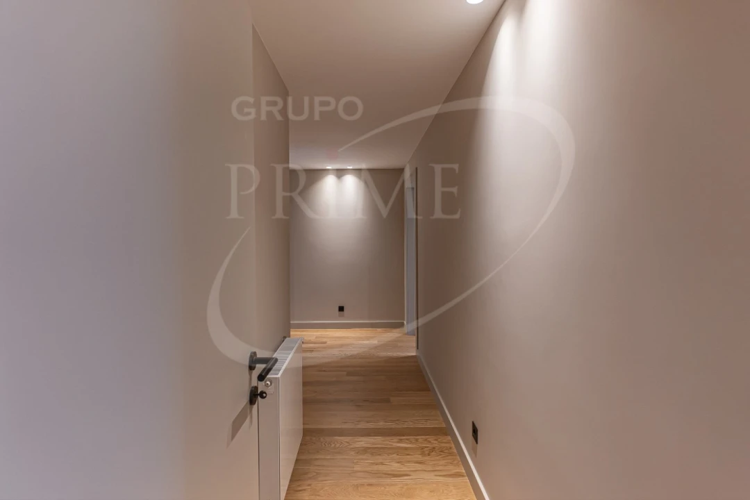 Apartamento T3 para Venda em Lordelo do Ouro e Massarelos Foto 17