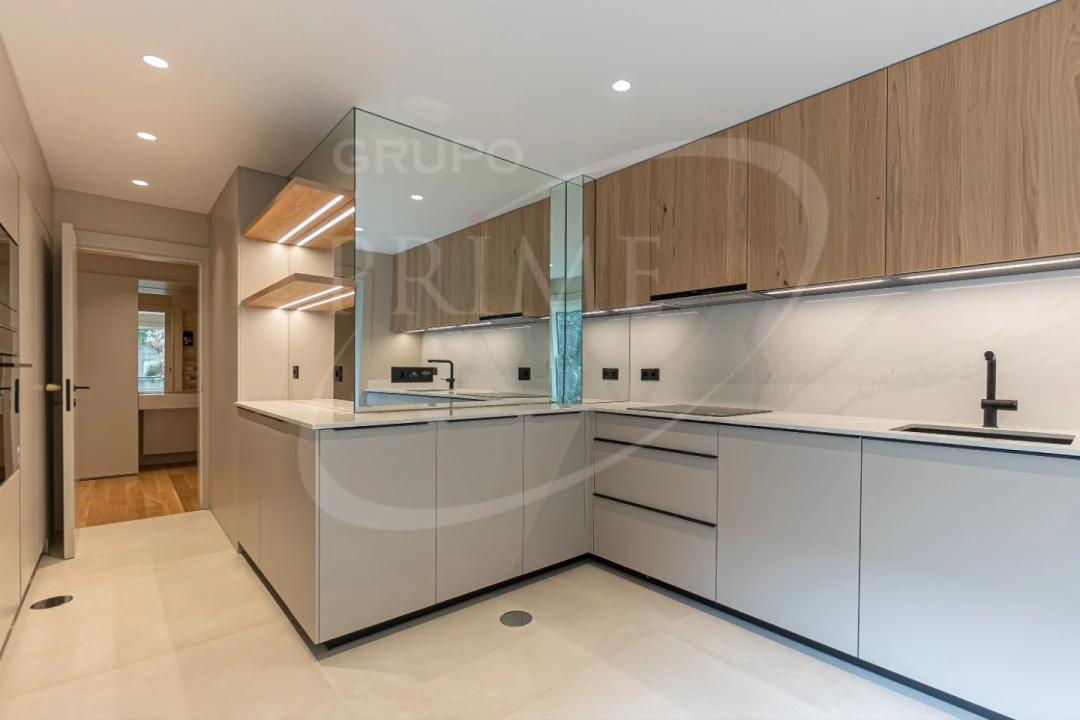 Apartamento T3 para Venda em Lordelo do Ouro e Massarelos Foto 43