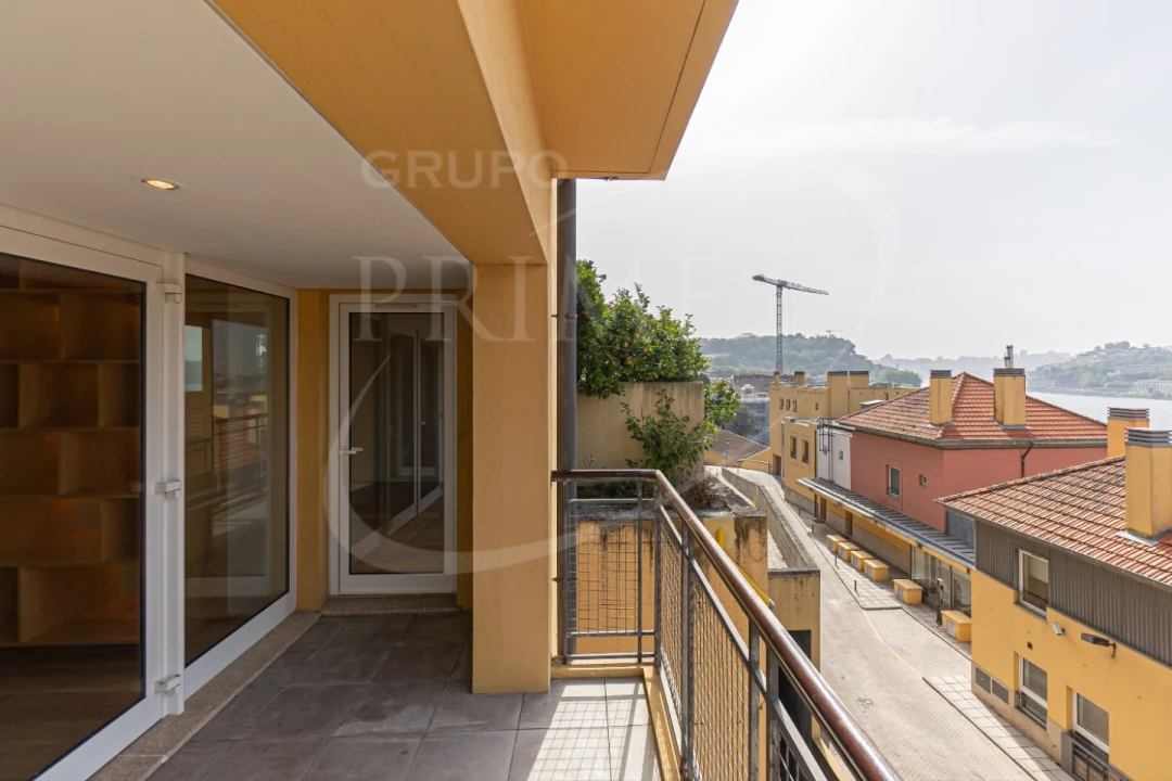 Apartamento T3 para Venda em Lordelo do Ouro e Massarelos Foto 14