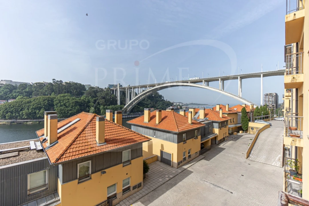 Apartamento T3 para Venda em Lordelo do Ouro e Massarelos Foto 45