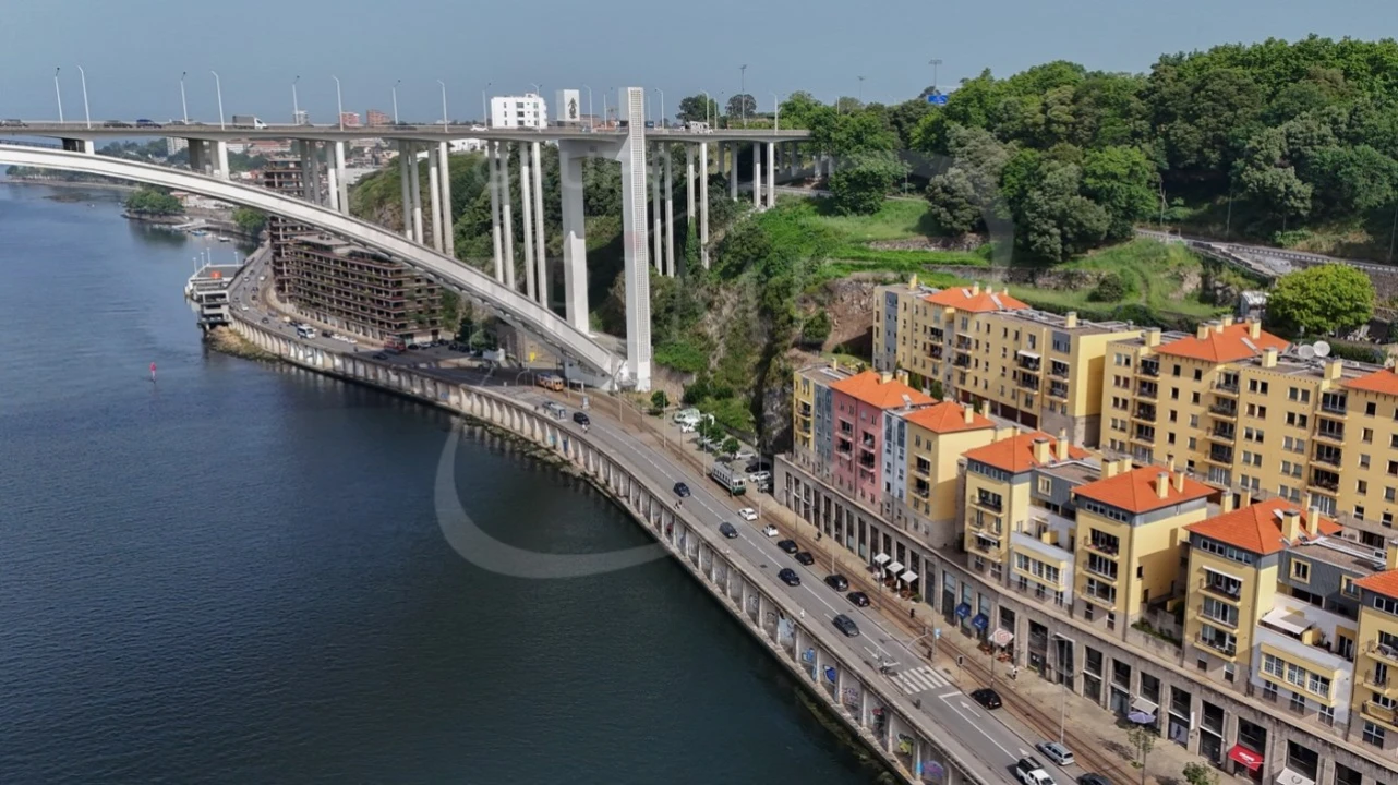 Apartamento T3 para Venda em Lordelo do Ouro e Massarelos Foto 50