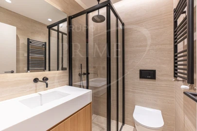 Apartamento T3 para Venda em Lordelo do Ouro e Massarelos