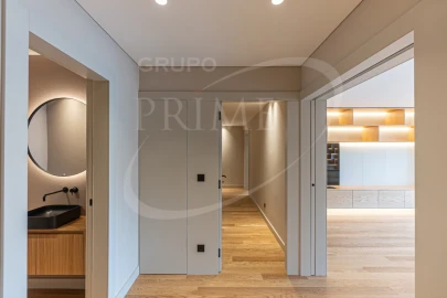 Apartamento T3 para Venda em Lordelo do Ouro e Massarelos
