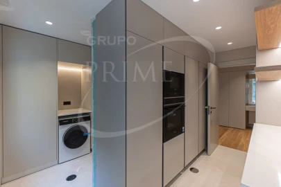 Apartamento T3 para Venda em Lordelo do Ouro e Massarelos