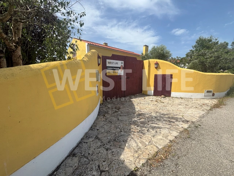 Moradia T4 para Venda em São Bartolomeu dos Galegos e Moledo Foto 39