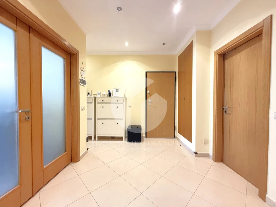 Apartamento T2 para Venda em Olhão Foto 13