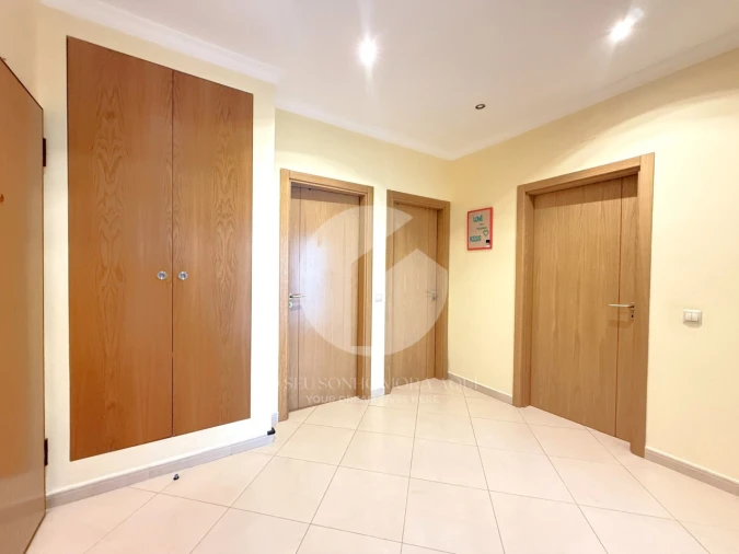 Apartamento T2 para Venda em Olhão Foto 12