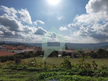 Moradia T2 para Venda em Abade de Neiva