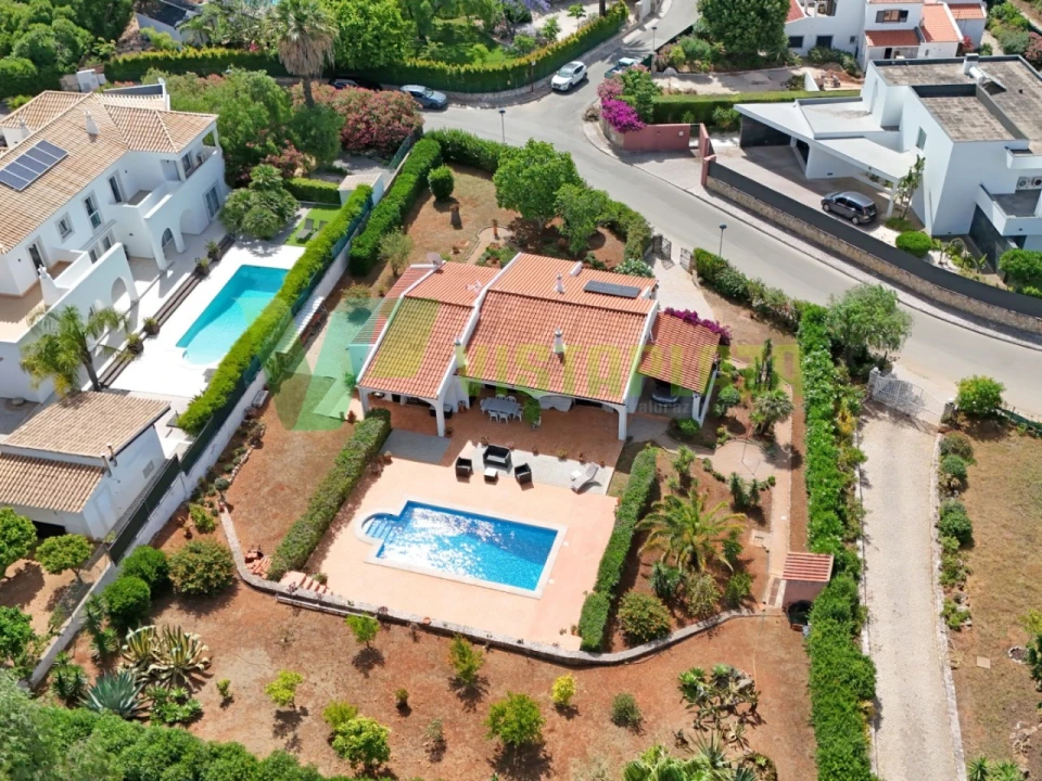 Moradia T3 para Venda em Portimão Foto 40
