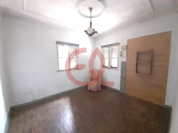 Moradia T5 para Venda em Geraz do Lima (Santa Maria, Santa Leocádia, Moreira), Deão